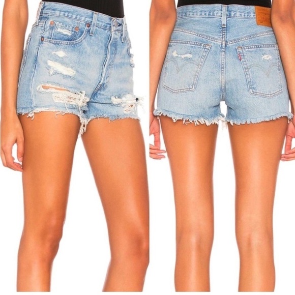 Levi's 501 High Rise Button Fly Blue Distressed Denim Shorts Size 26 - Picture 1 of 6